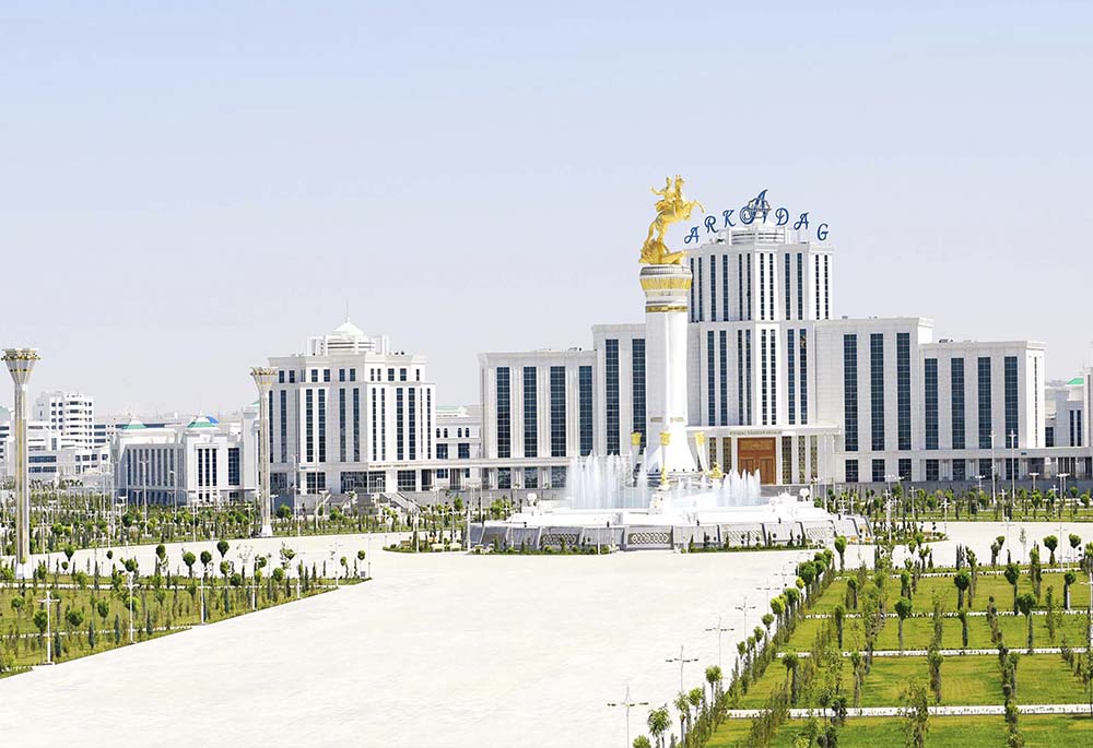 Täze ösüşlere badalga